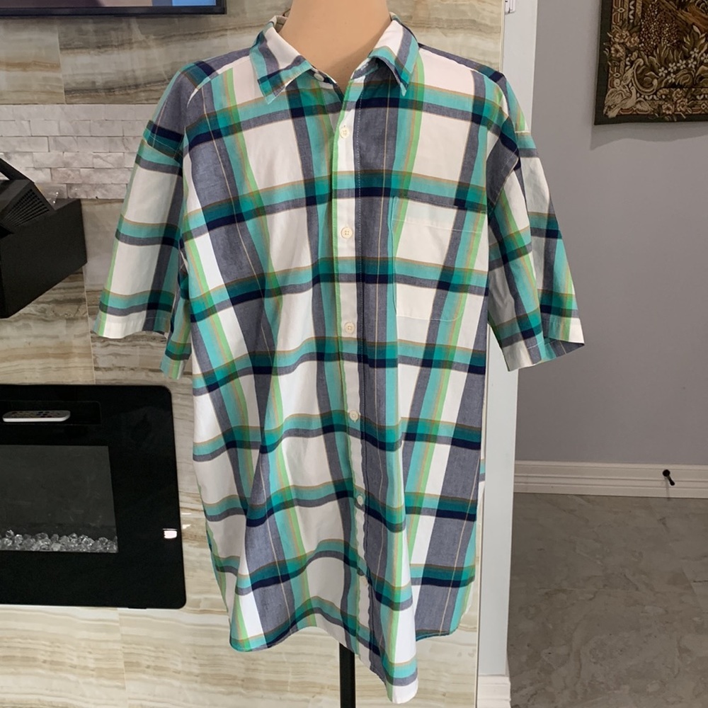 Men’s Patagonia Plaid Button Down Shirt Size L (61M)‎